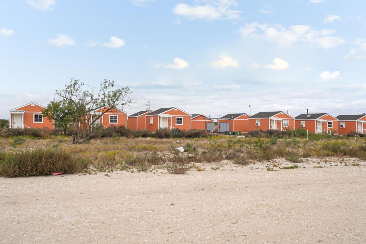 The Resource Inn -Big Lake Tx Dış mekan fotoğraf
