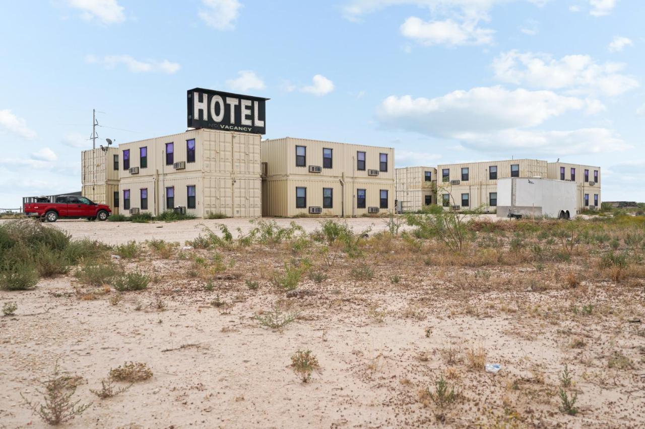 The Resource Inn -Big Lake Tx Dış mekan fotoğraf